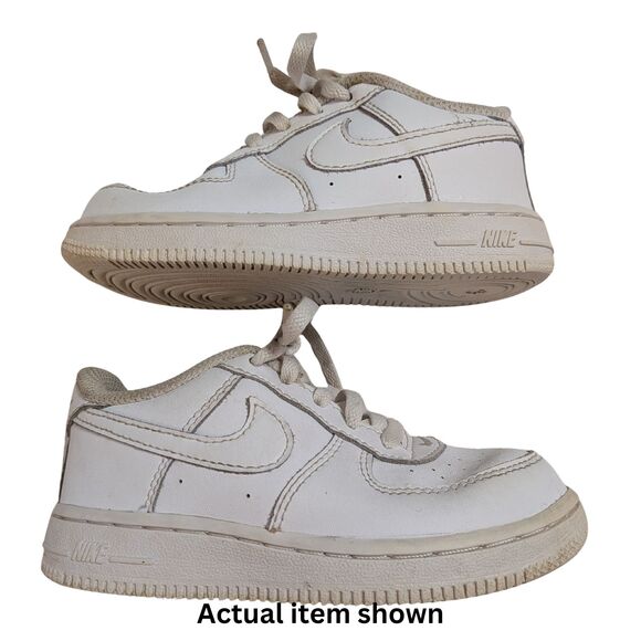 👟 Nike Air Force 1 LE Triple White Low Toddler Kids 9C Classic Style - Picture 4 of 9